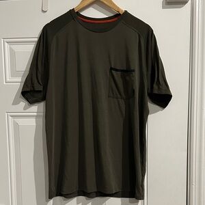 Mountain Hardwear Men's Olive Green Pocket Crewneck Tech T-Shirt Size Large